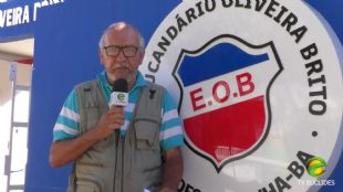 Estudantes de Ensino Mdio vo ganhar poupana e diretor do OEB  entrevistado.